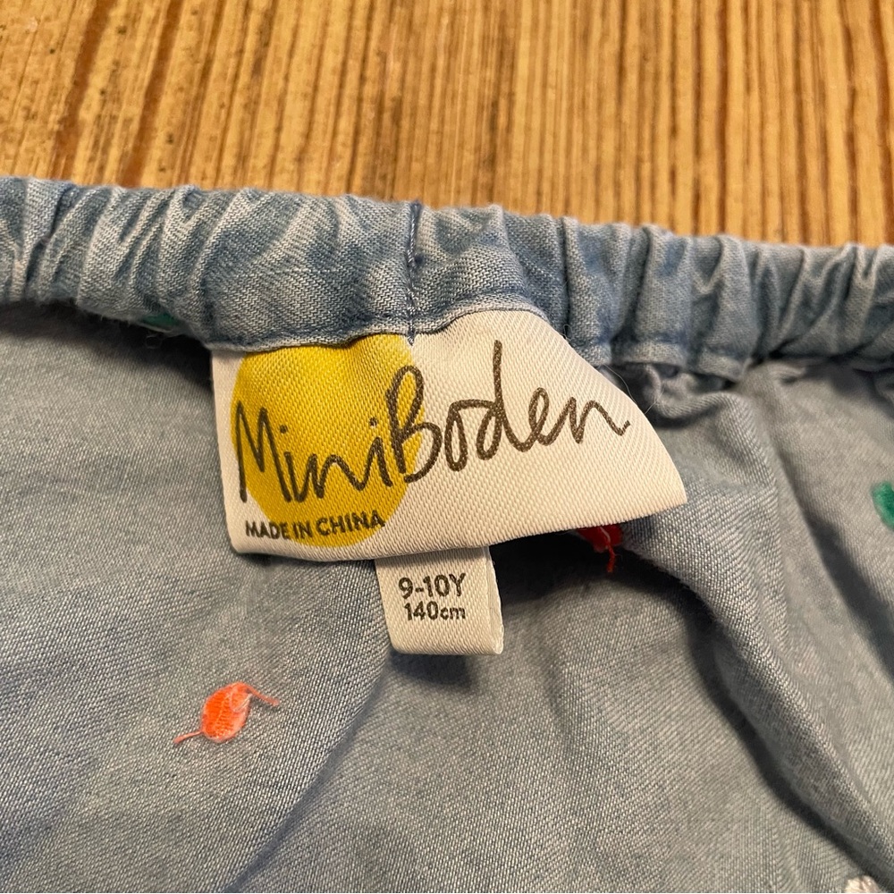 Mini Boden Chambray Denim Tiered Skirt with Multicolored Trim - Picture 4 of 4